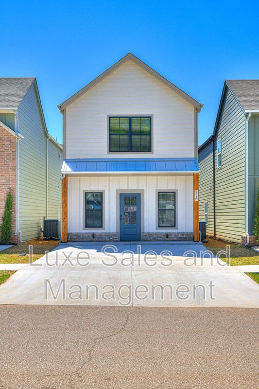 604 W. 2nd Street Suite 100 – photo 5