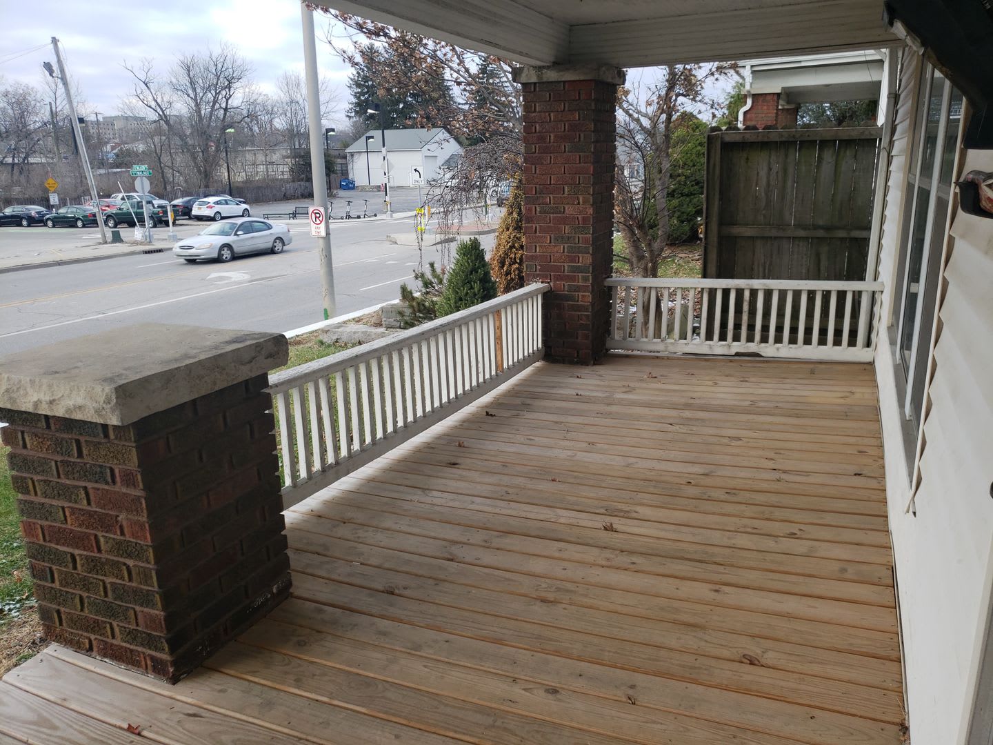 Charming 4 BD/2 BA home in quiet neighborhood! – photo 2