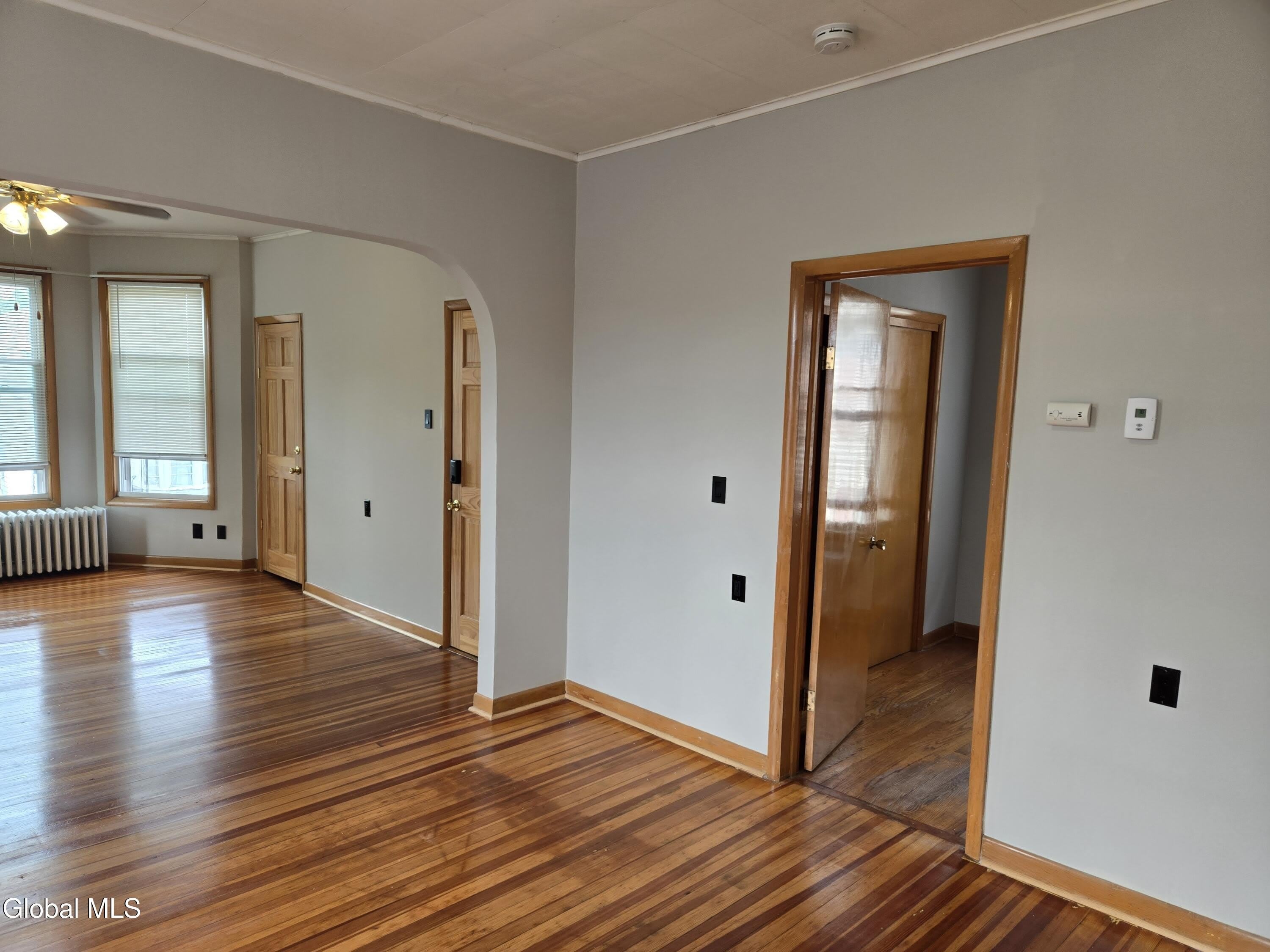 810 6 th Avenue – photo 4