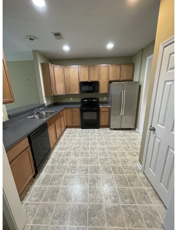 713 Hemingway Cir – photo 3
