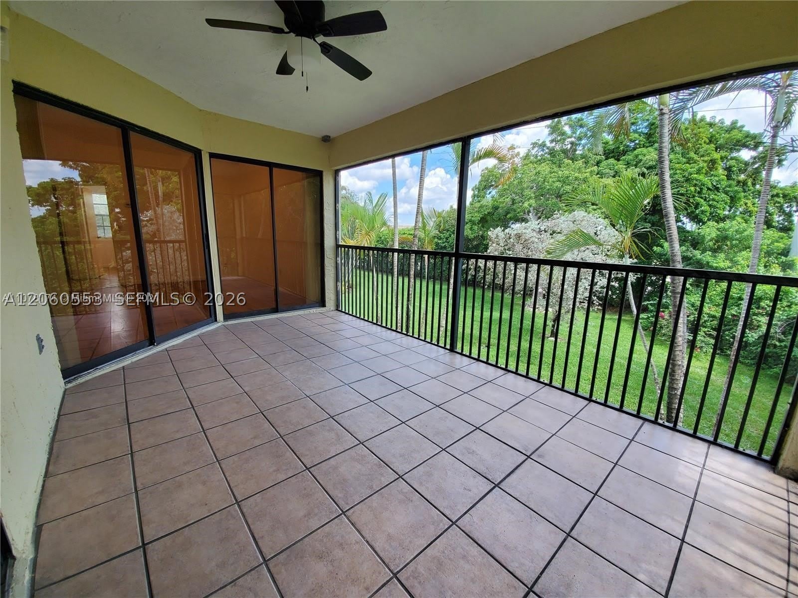 805 N Franklin Ave – photo 2