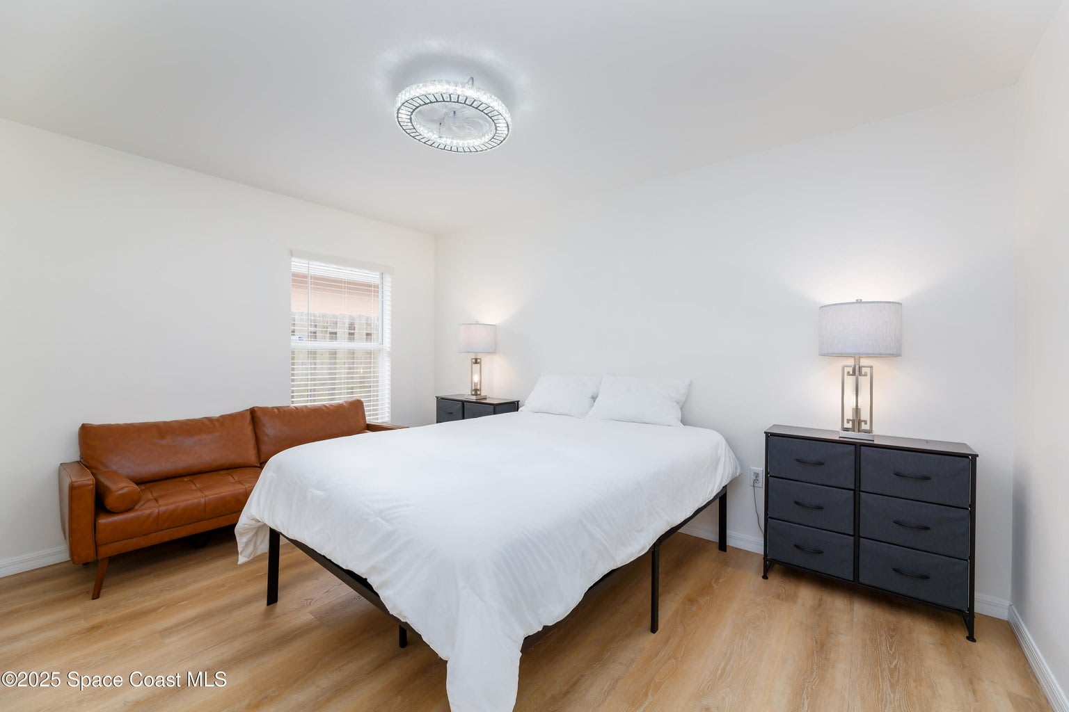 4540 Bellaluna Drive – photo 2