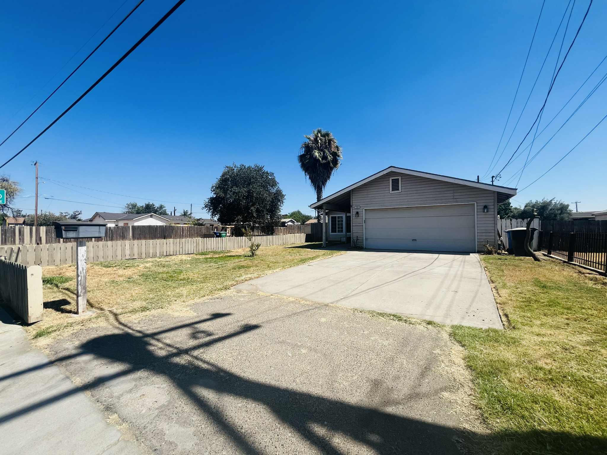 1251 West Davis Street – photo 3