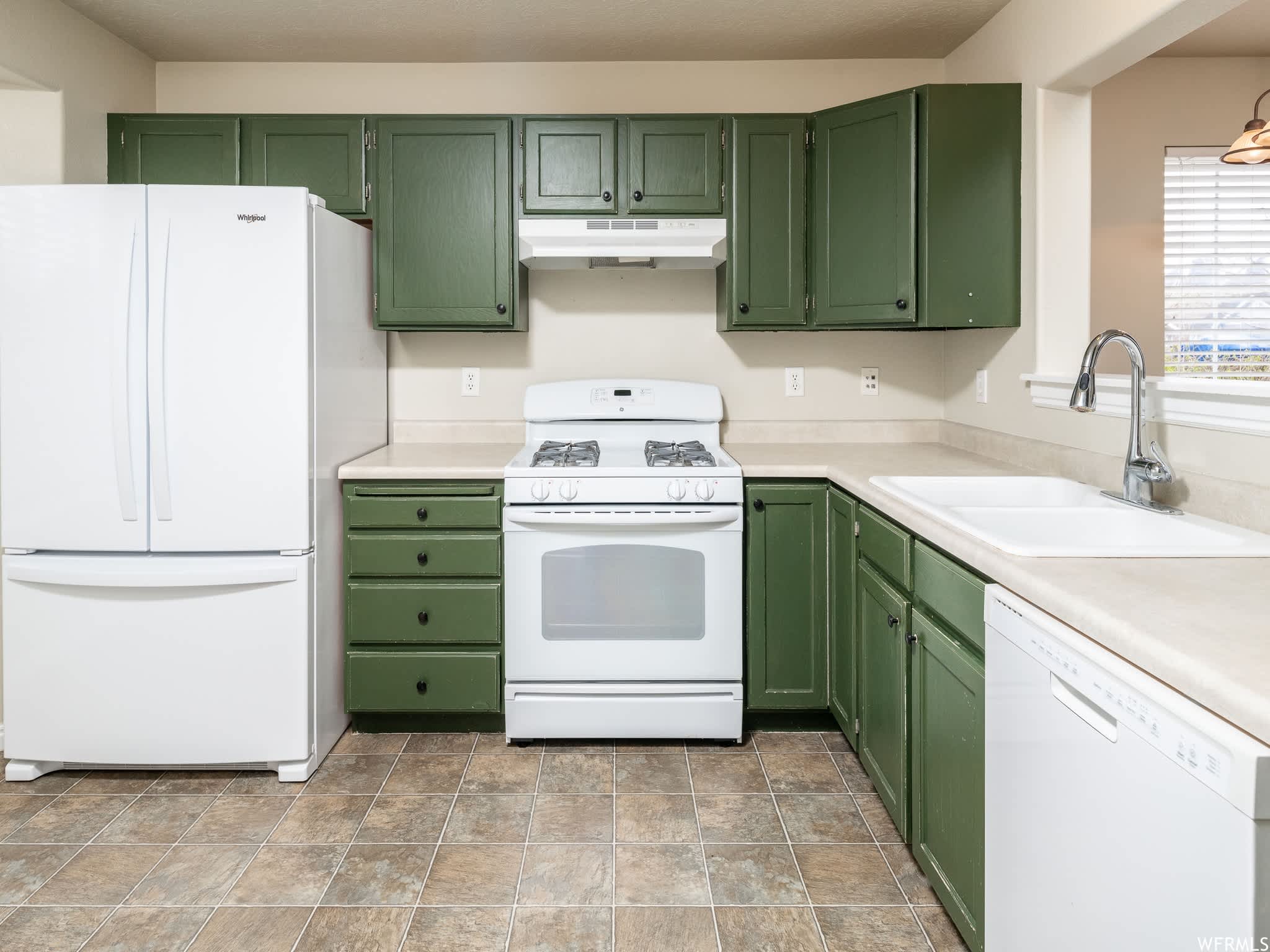 313 East 900 South – photo 5