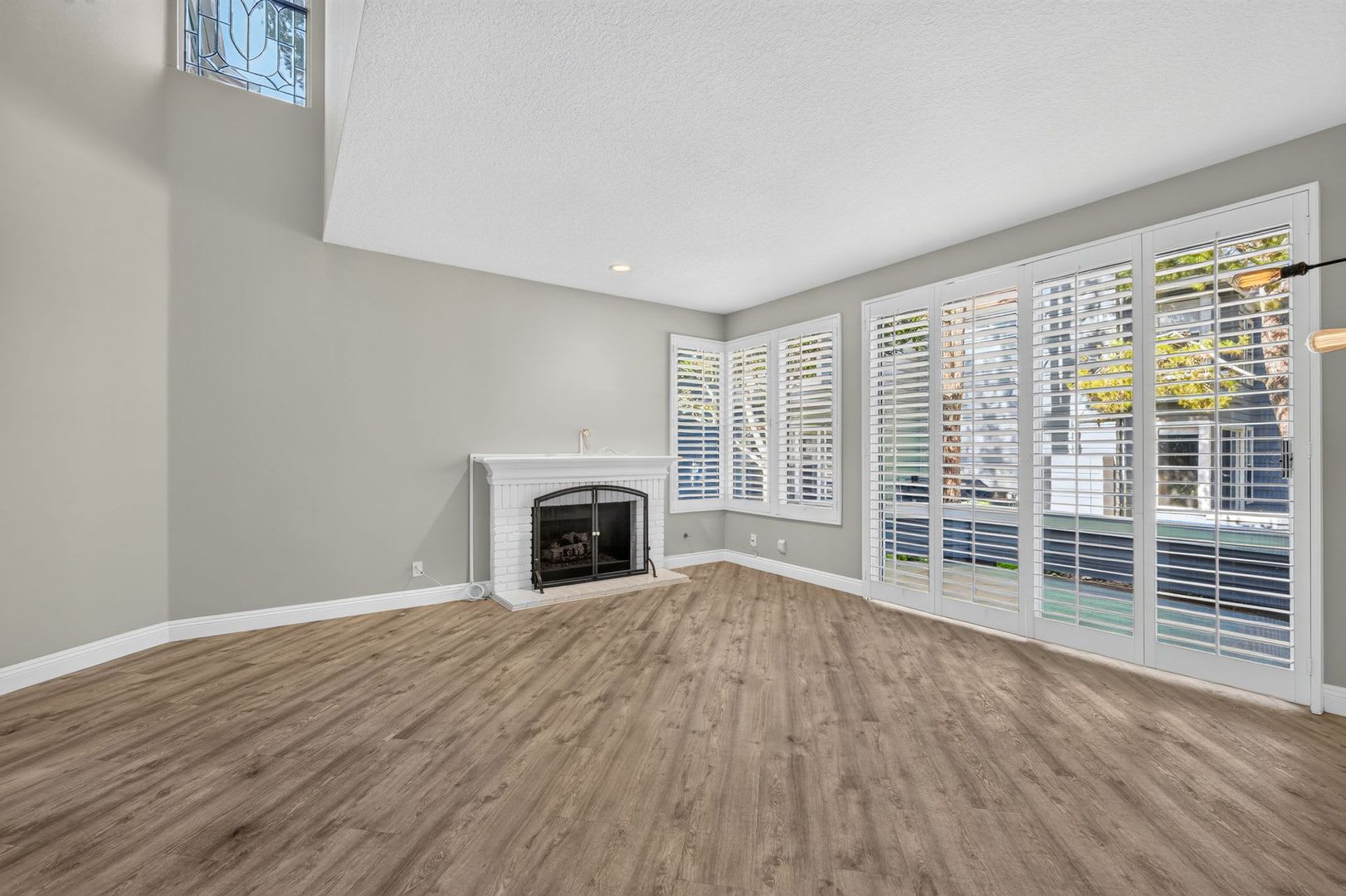 Bayridge 3 Bedroom Condo Available For Move In 8 15 26 – photo 5