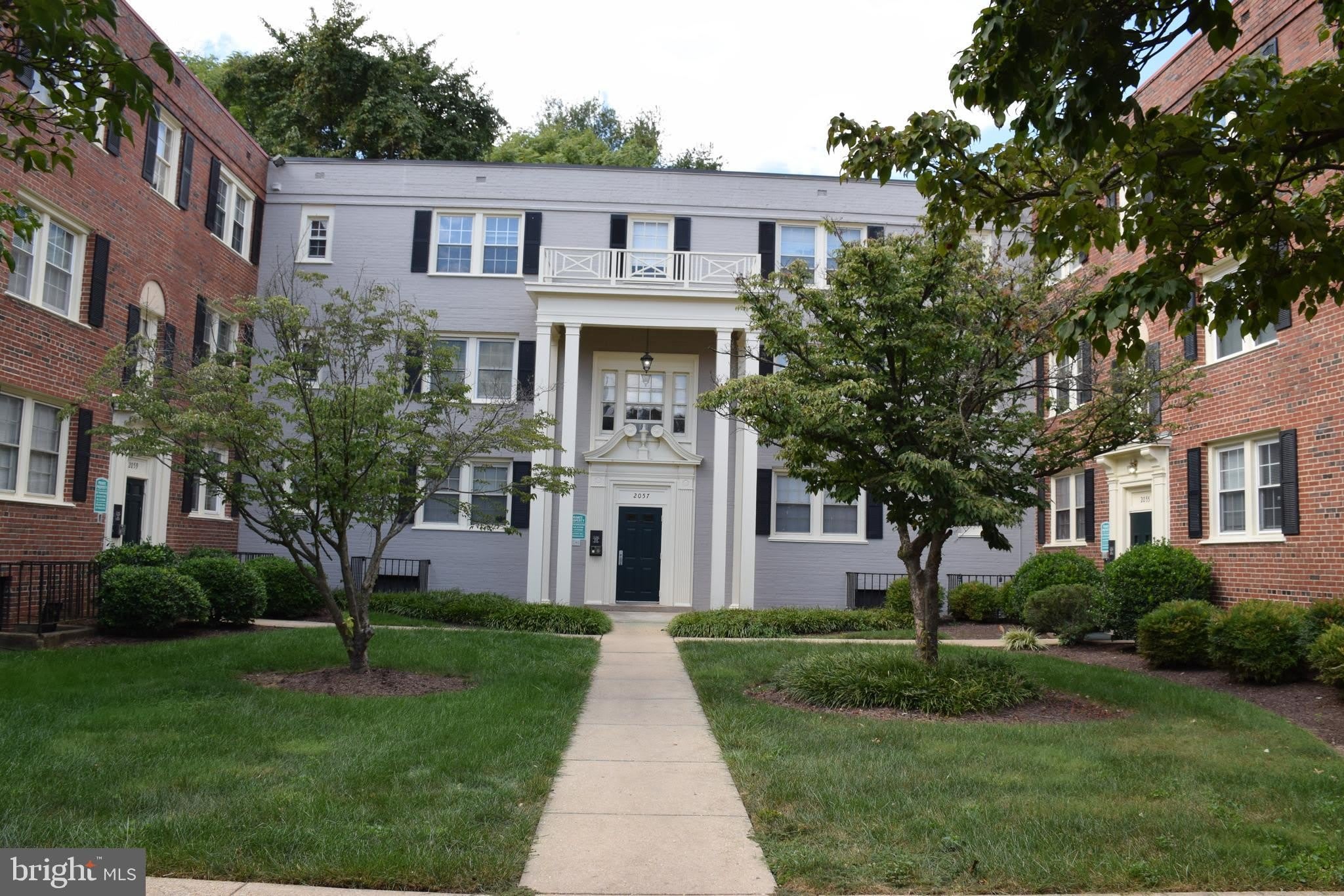 2057 38Th Street Se – photo 2