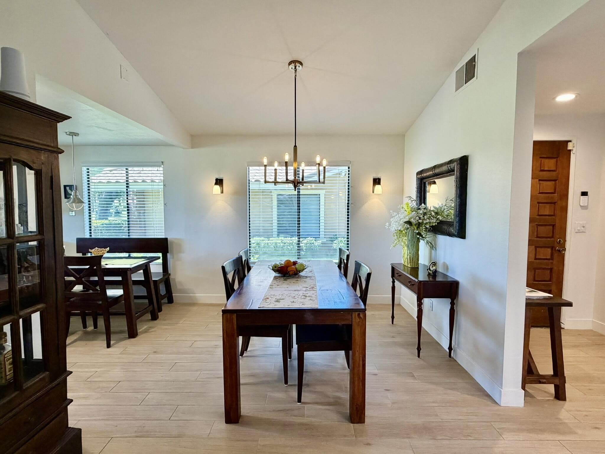 144 Las Lomas – photo 4