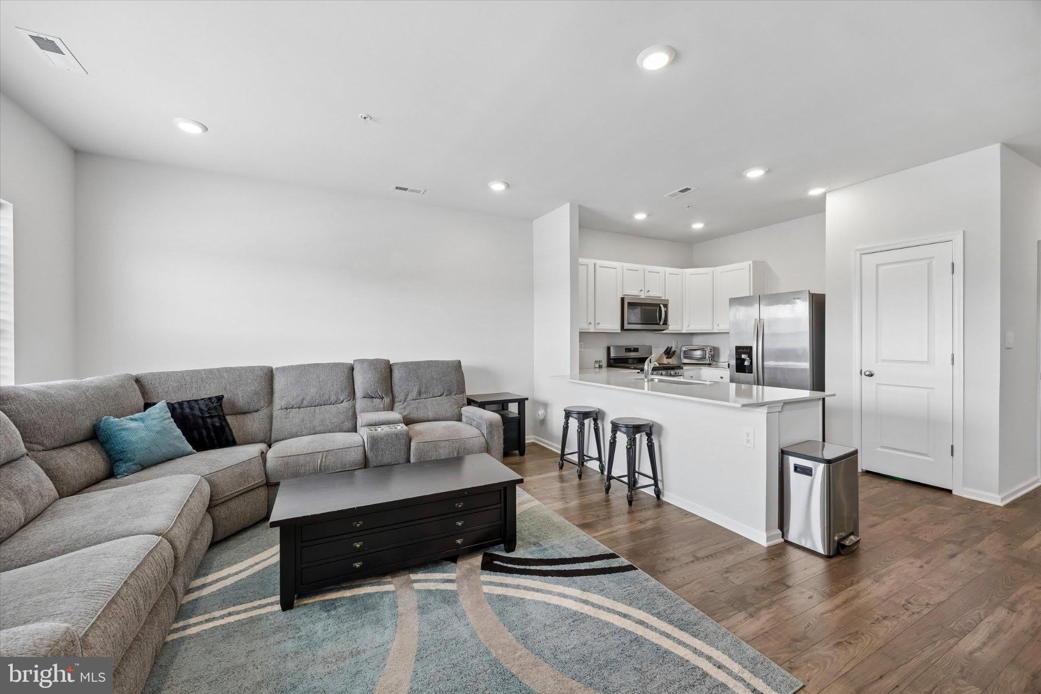 177 S HARNER Boulevard – photo 2