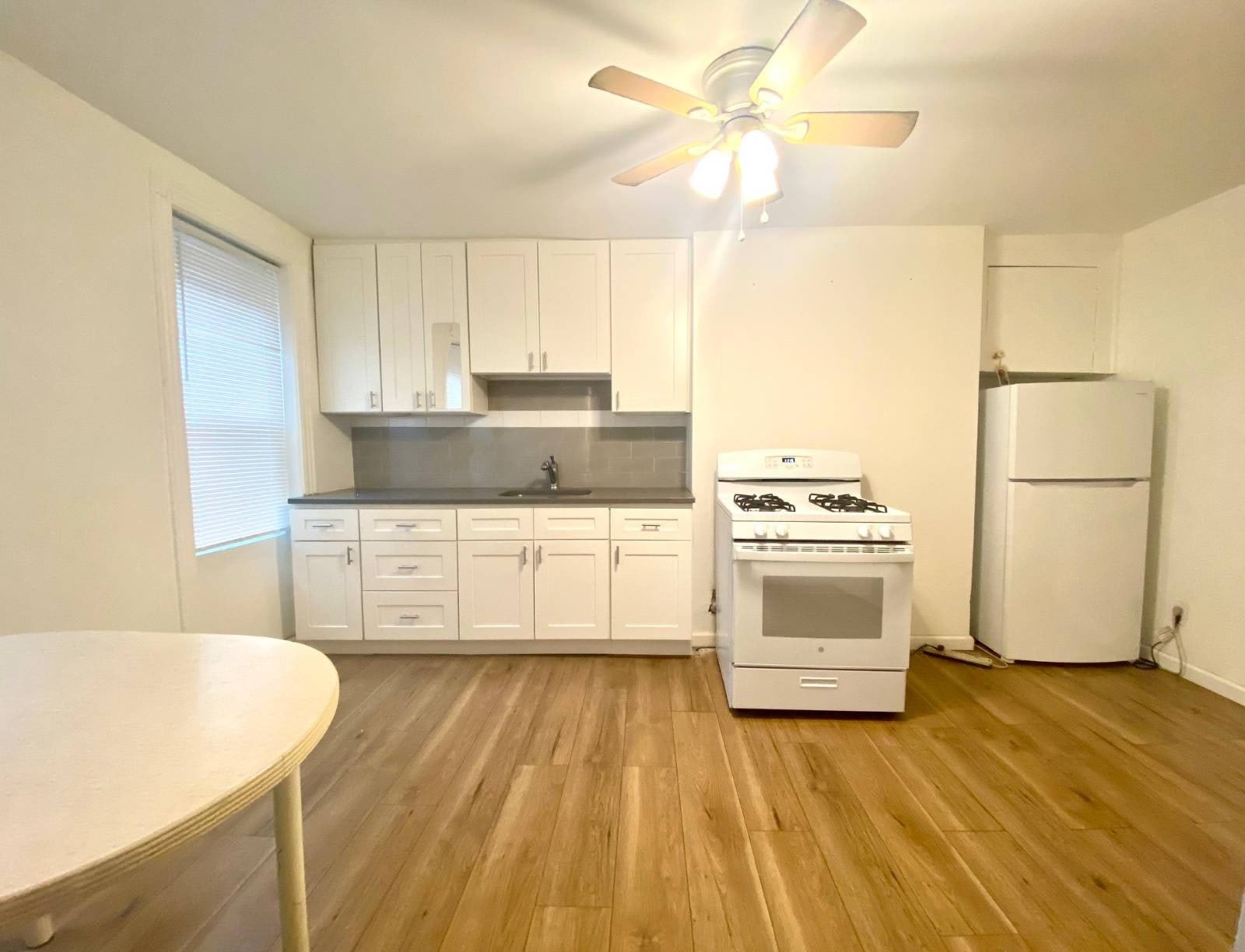 127 Engert Avenue – photo 3