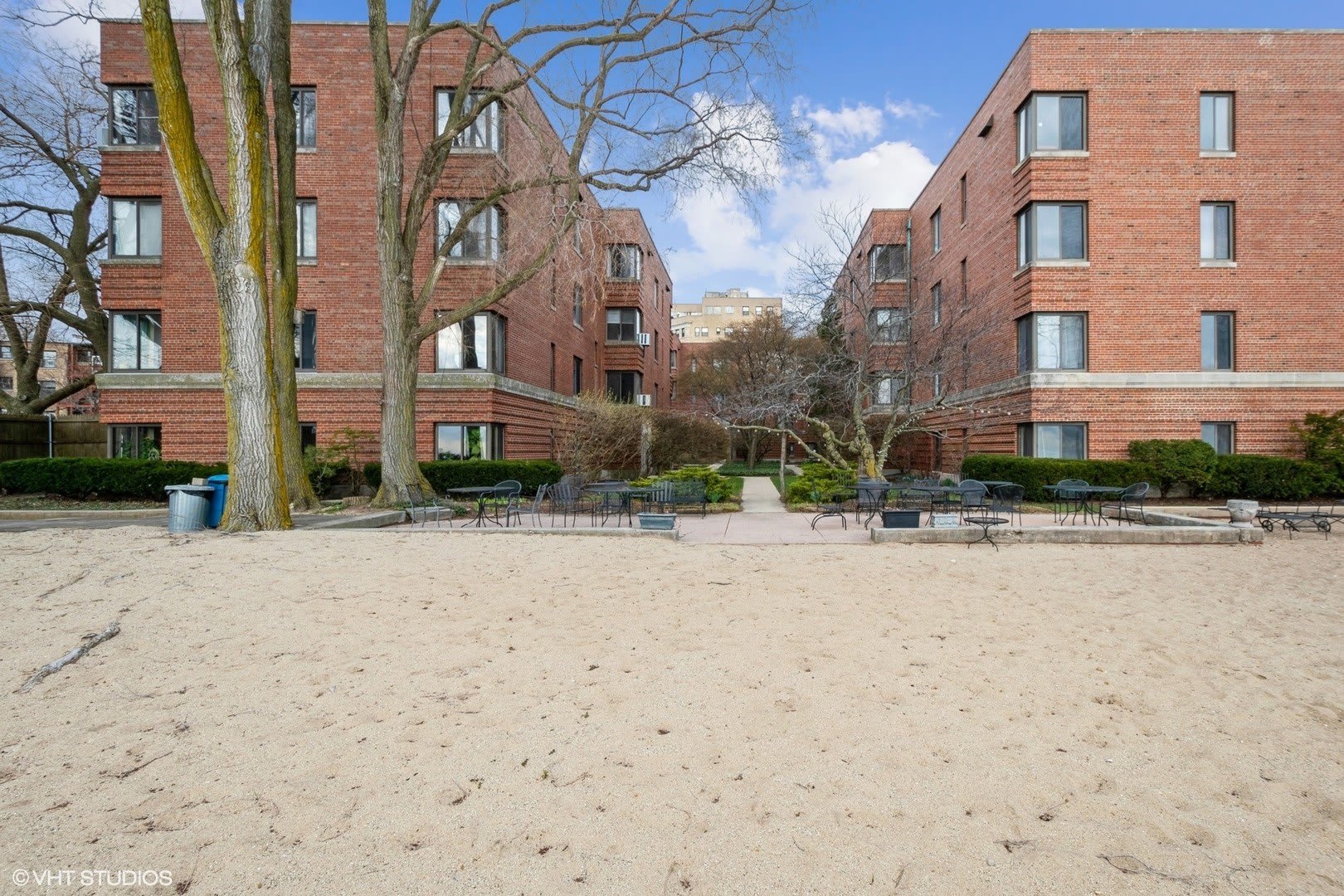 1224 W Chase Avenue – photo 2