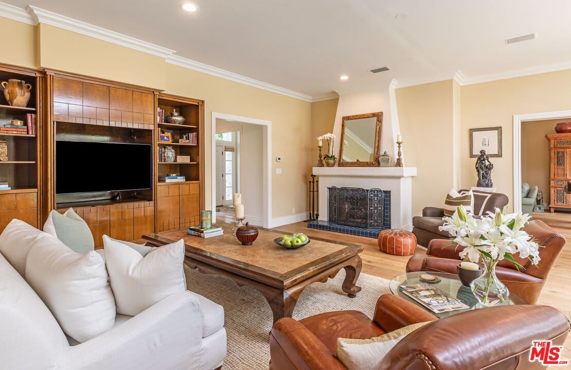 1185 Corsica Dr – photo 4