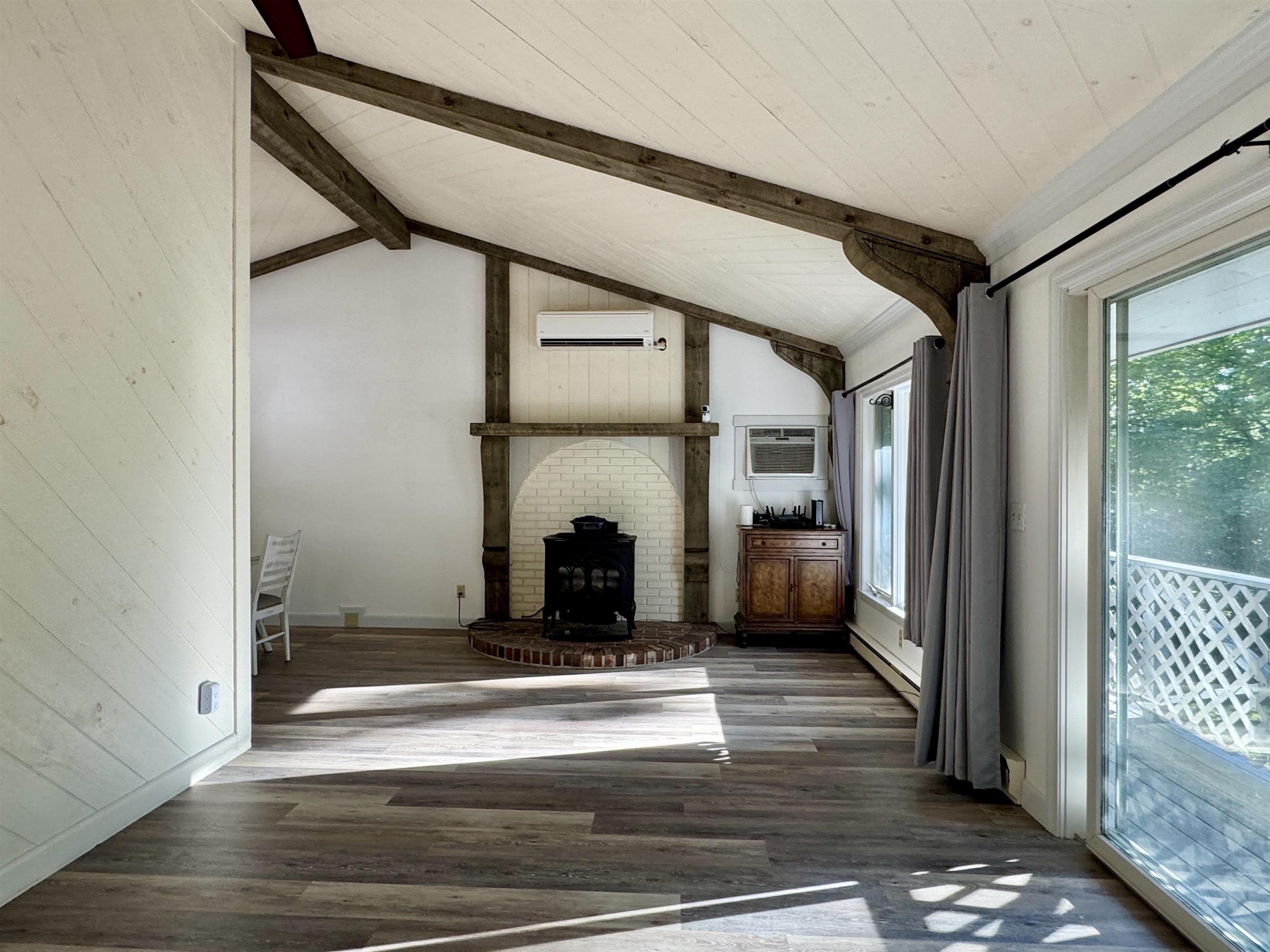 22 Hillside Street – photo 5