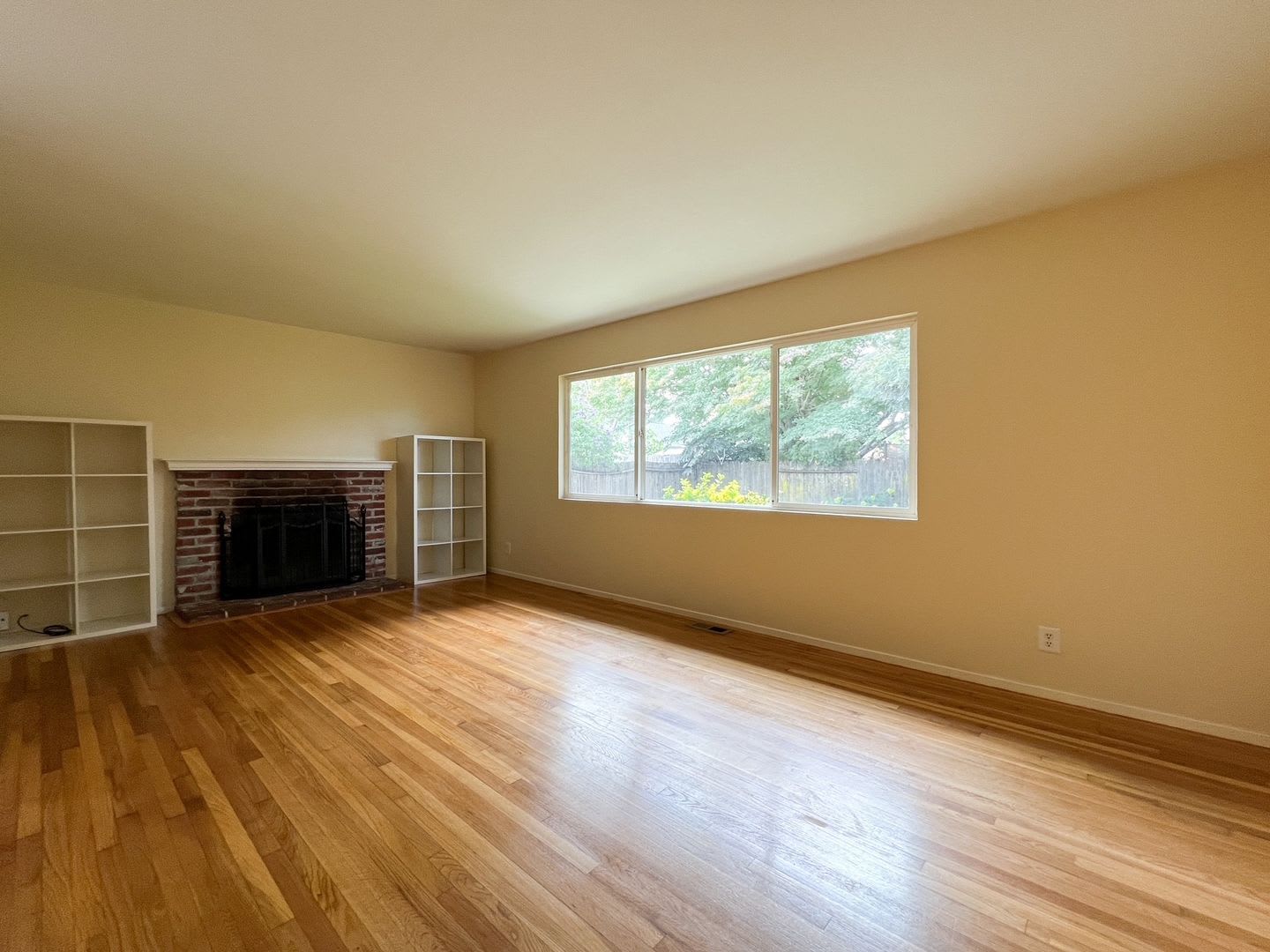 Charming Three Bedroom Home in North Napa – photo 5