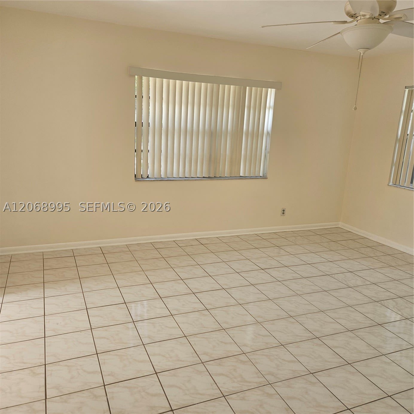 1008 NE 34th Ct – photo 2