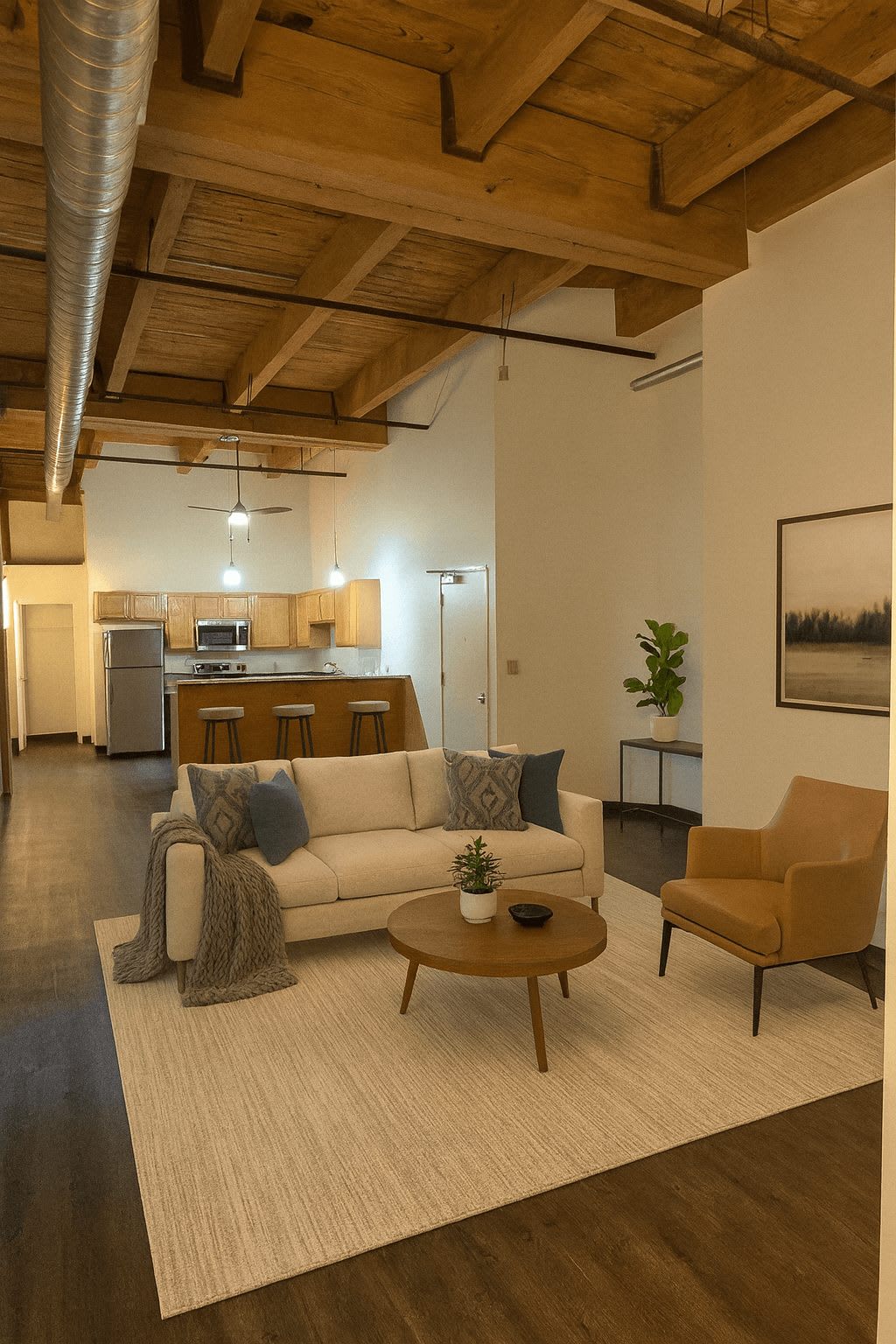 Off Broadway Apartments – photo 3