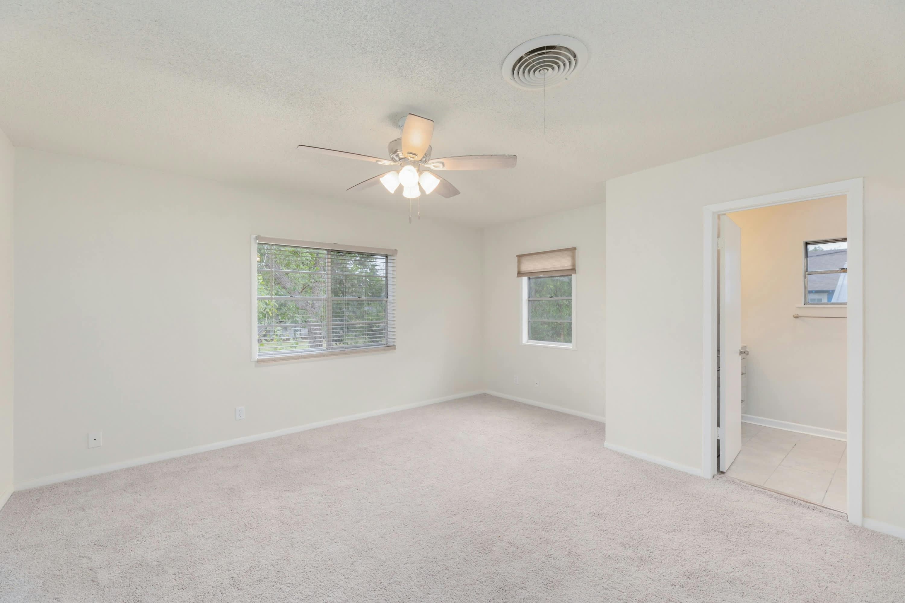 419 North Doak Street – photo 5