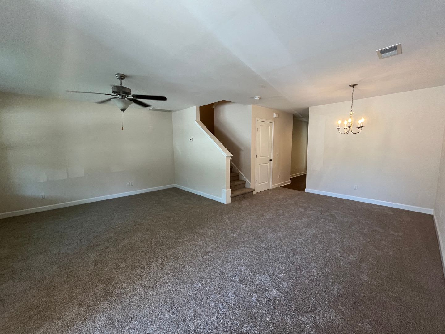 3 Bedroom, 2.5 Bath Townhome – photo 4