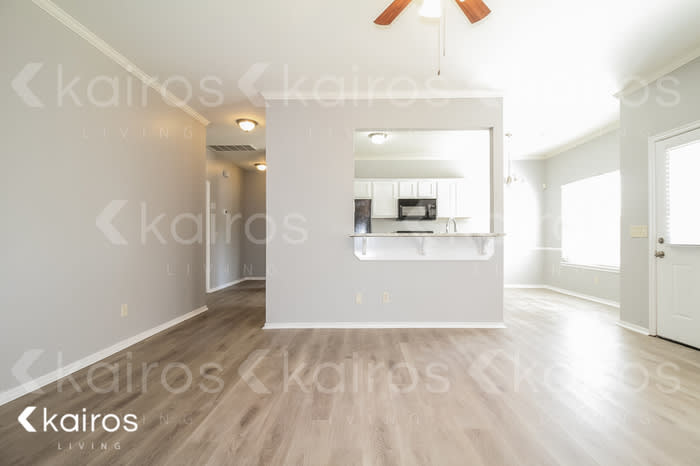 4209 Notting Hill Drive – photo 2