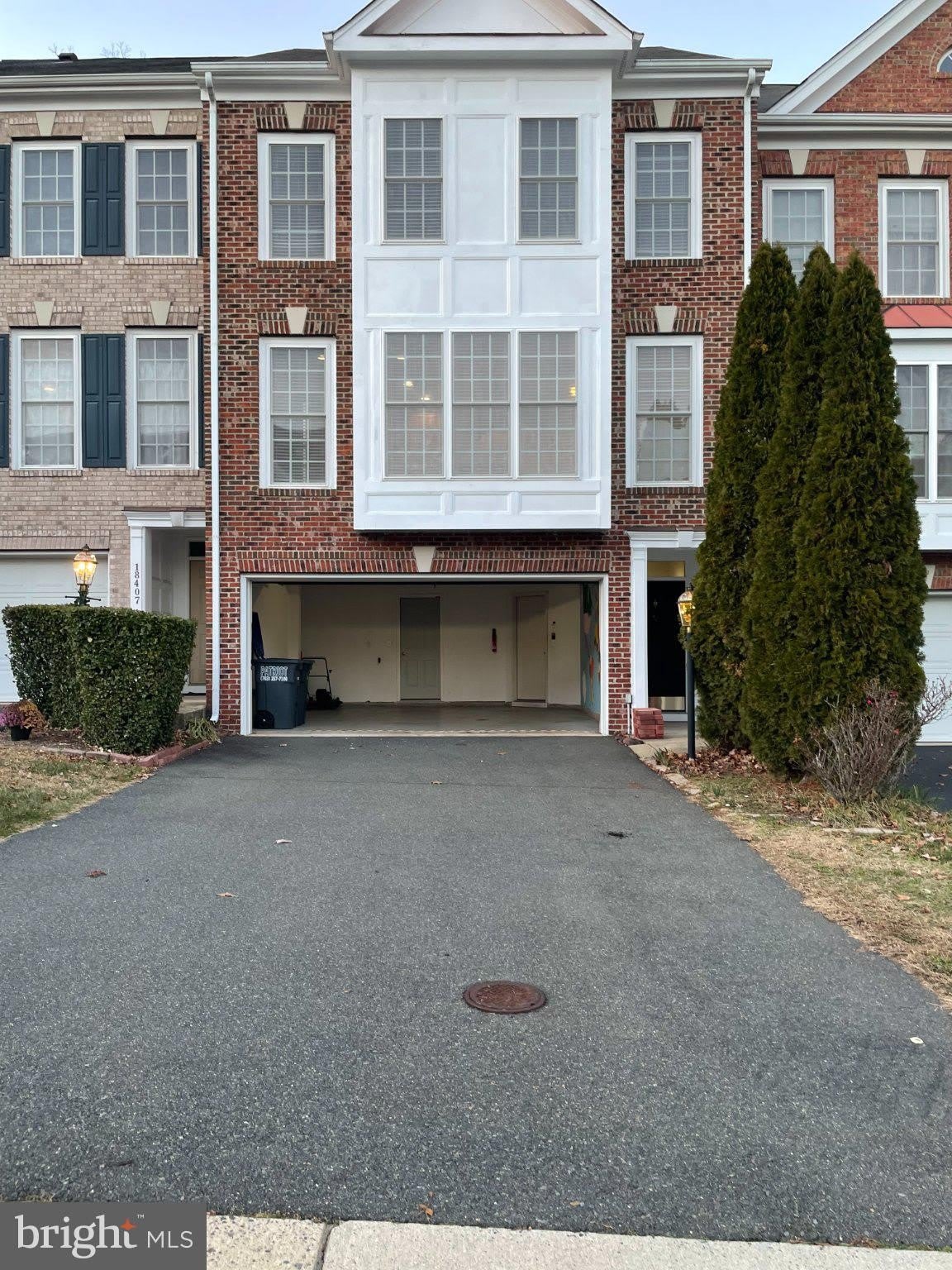 18405 Sierra Springs Square – photo 2