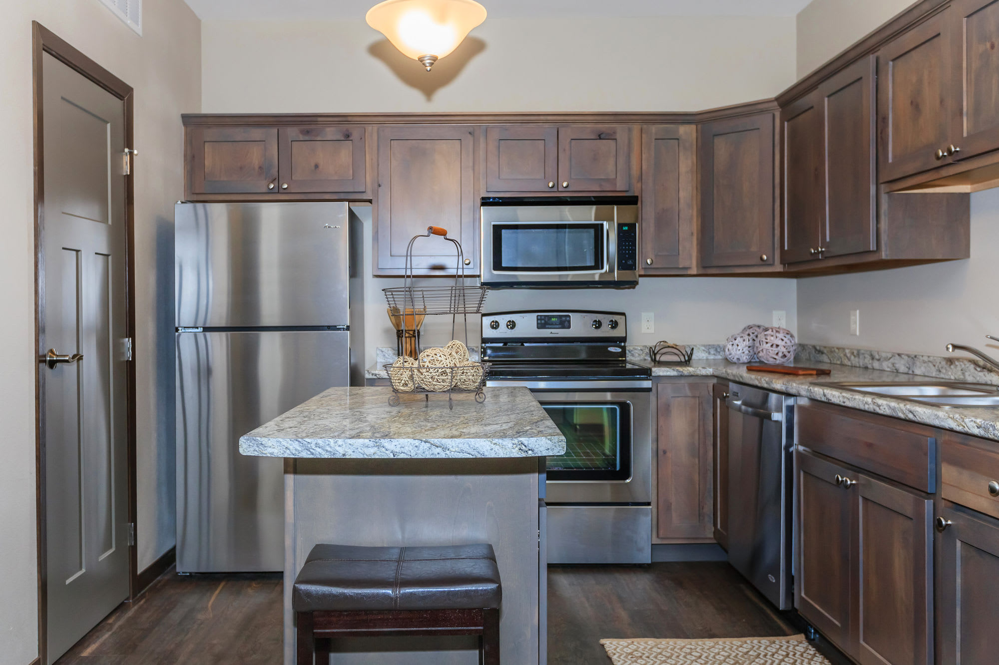 InterUrban Apartment Homes – photo 3