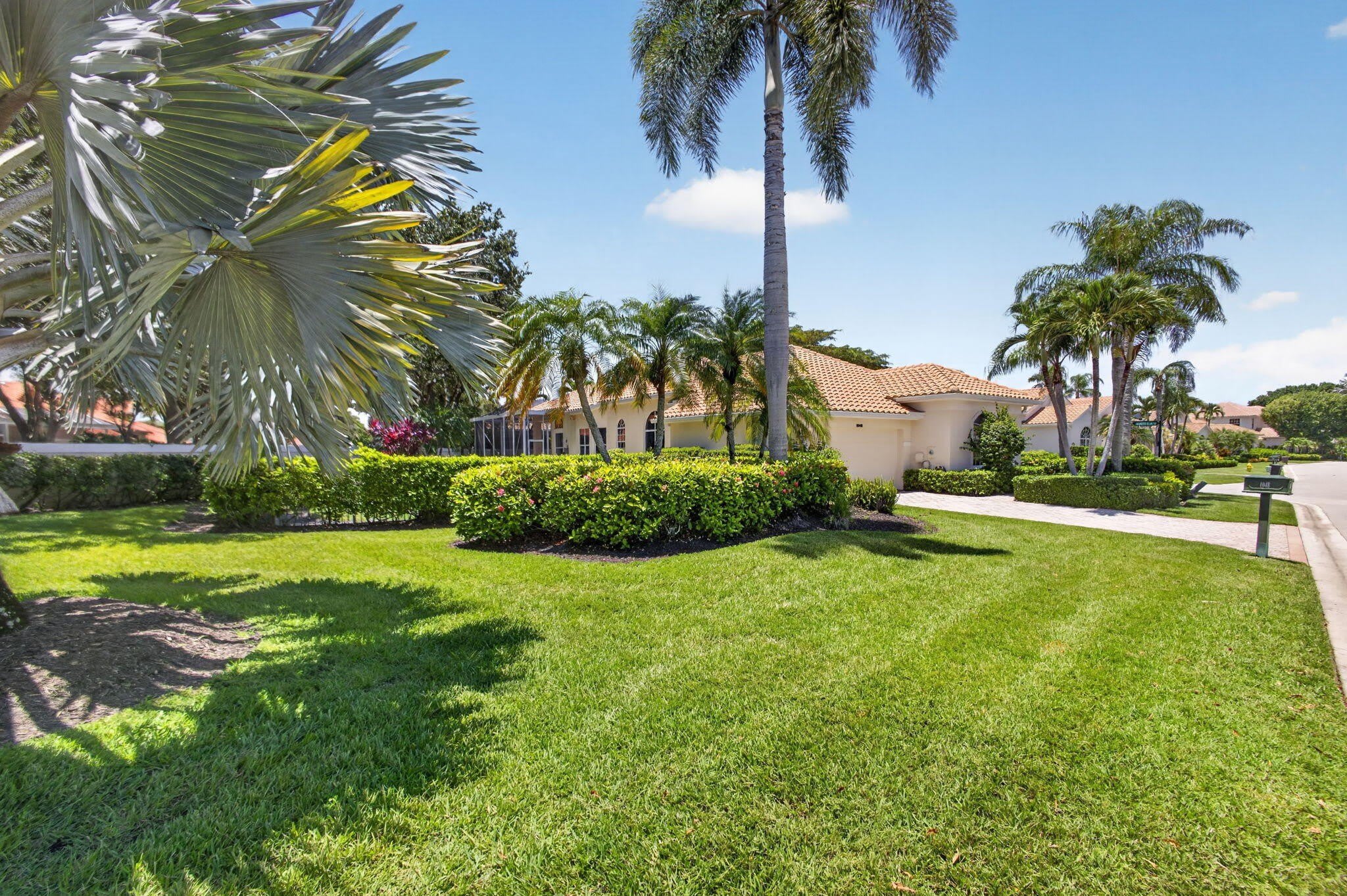 1048 DIAMOND HEAD Way – photo 4