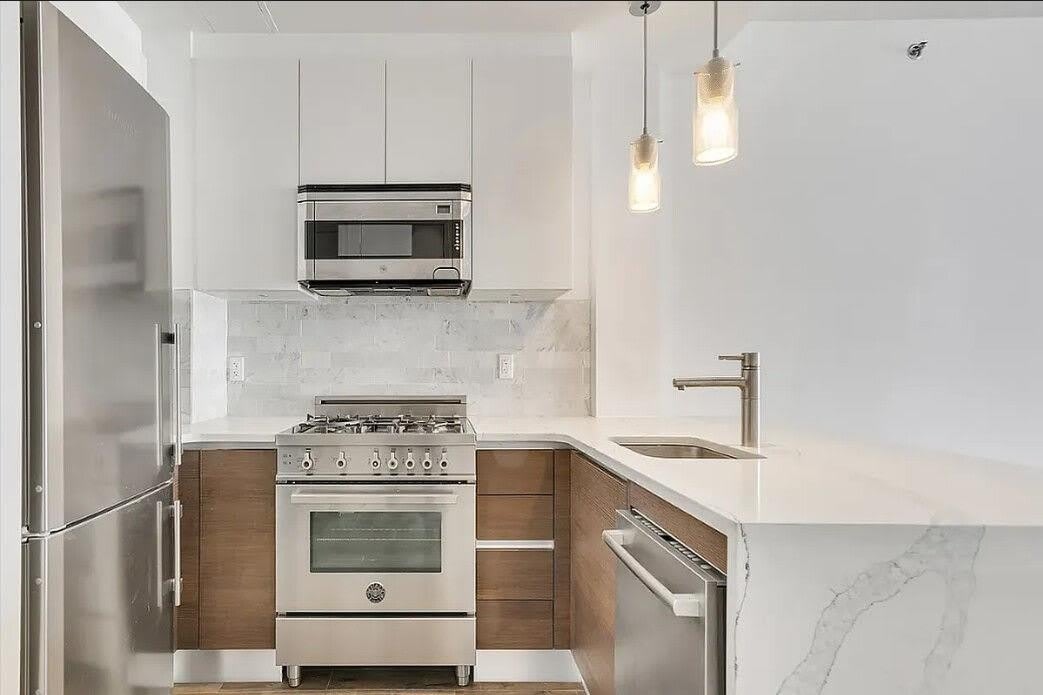 11-35 45TH Avenue – photo 3