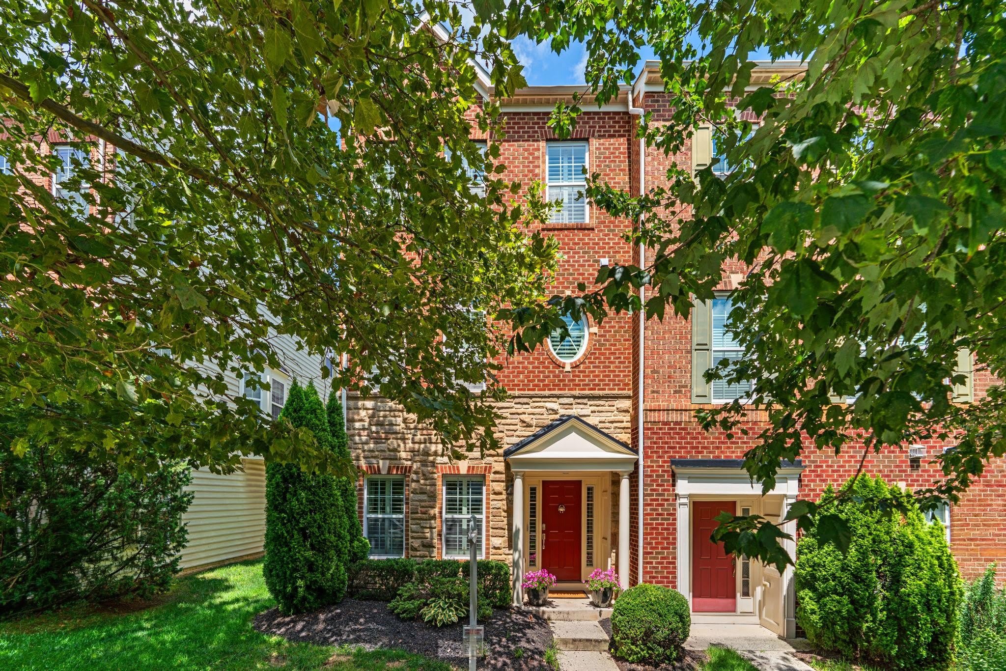 10512 OLD ELLICOTT Circle – photo 1