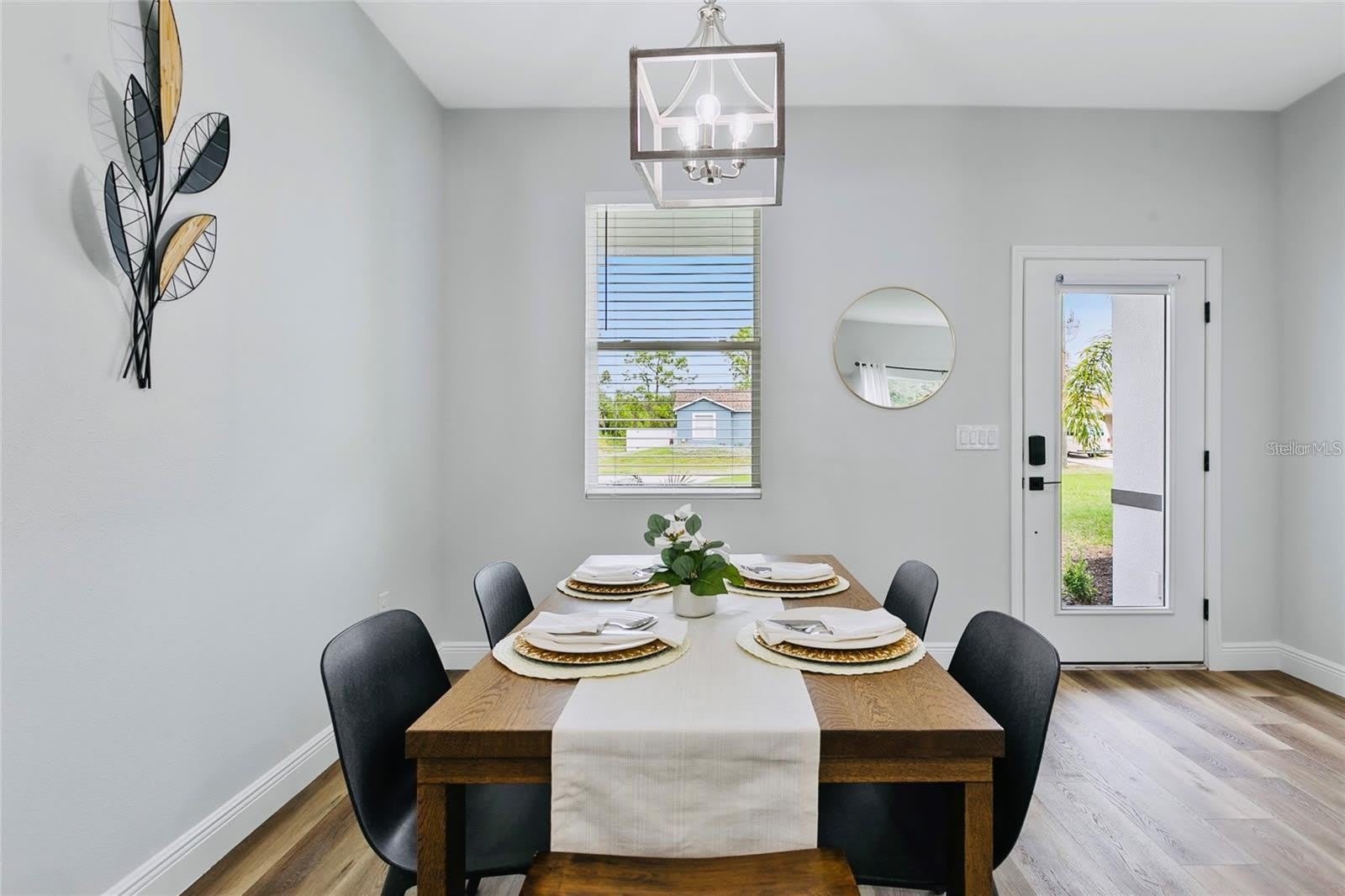 16451 Strauss Avenue – photo 4