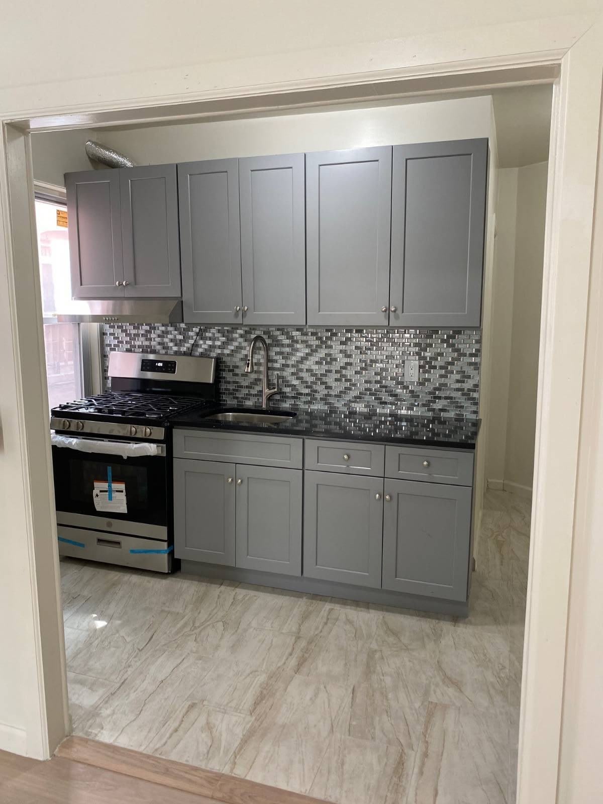 2222 Newbold Ave – photo 3