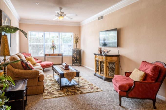 810 E Slaughter Ln, #110 – photo 5