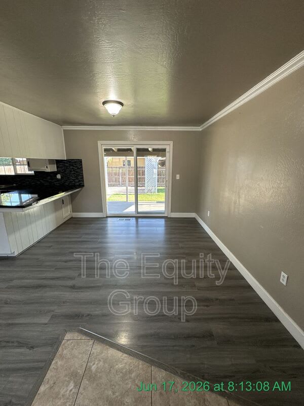 2601 S Kloth Dr – photo 4