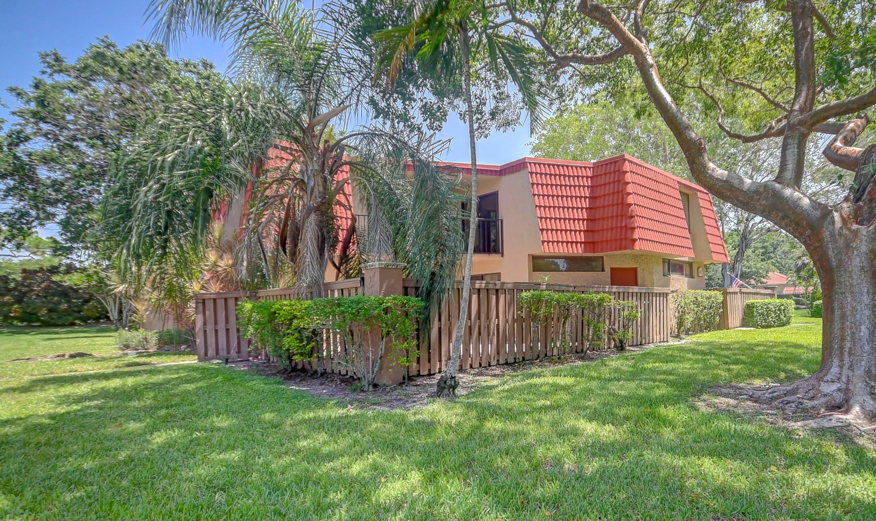 8225 Severn Drive – photo 1
