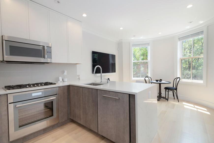 53 Rutland Sq. – photo 2