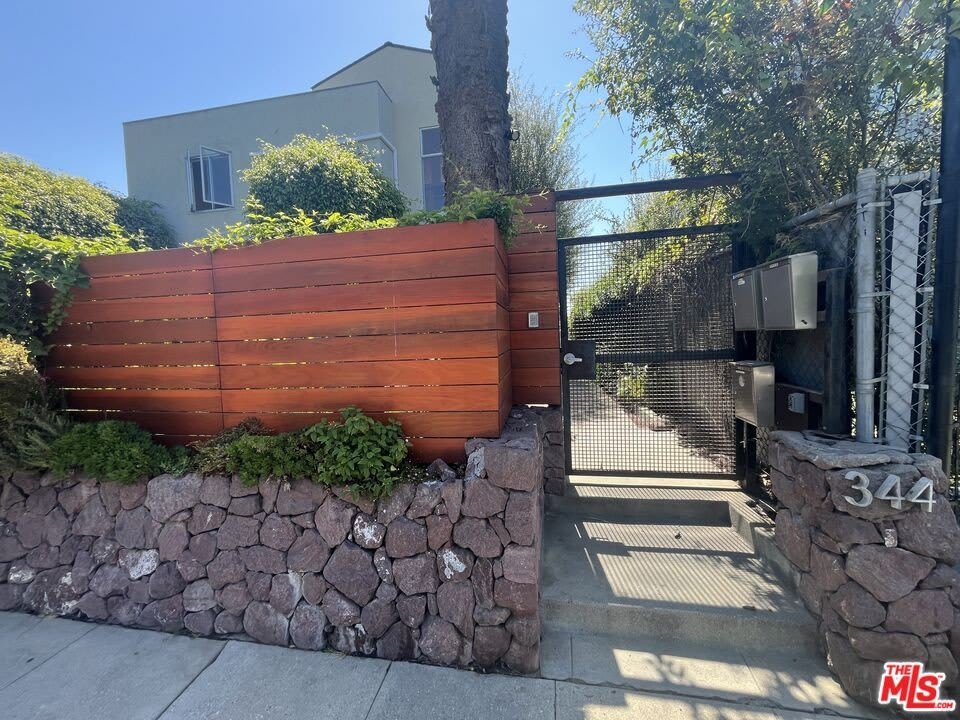 344 Indiana Ave – photo 1