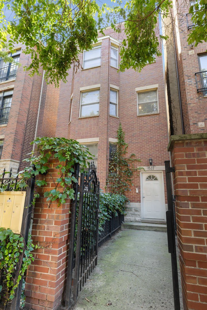 1522 N Bosworth Avenue – photo 2