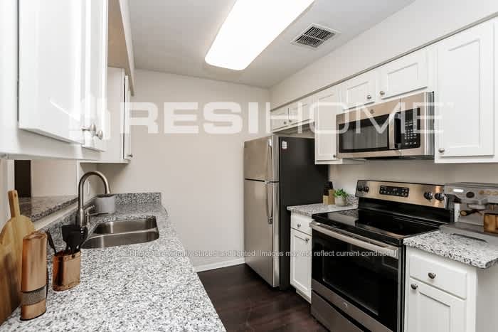 1407 Sunridge Road – photo 2