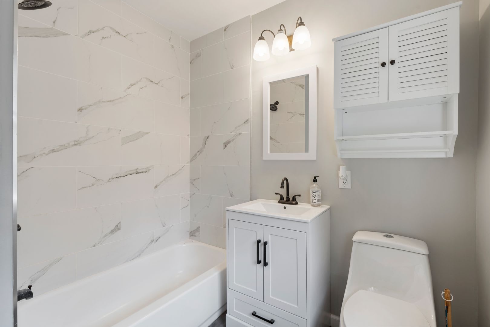 RENOVATED Riverside/ Murray Hill Unit for Rent! – photo 4