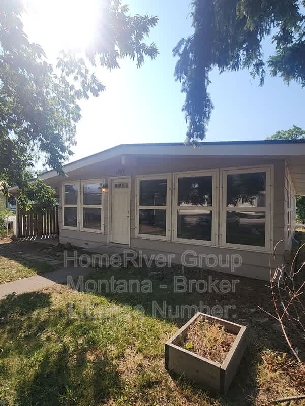 1809 Defoe St – photo 2