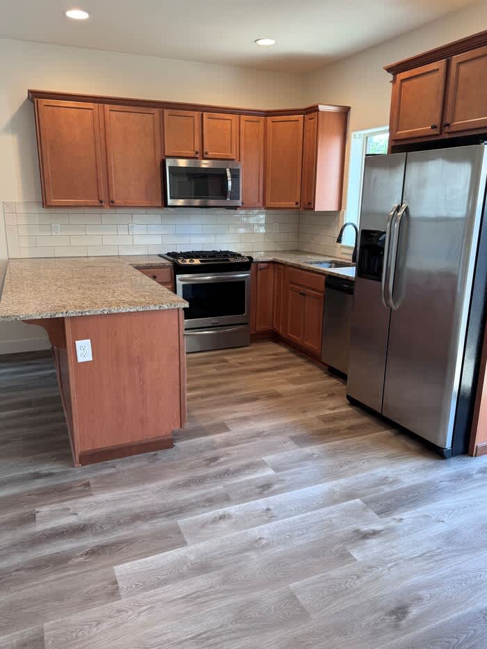 460 Southwest 3rd Avenue – photo 4