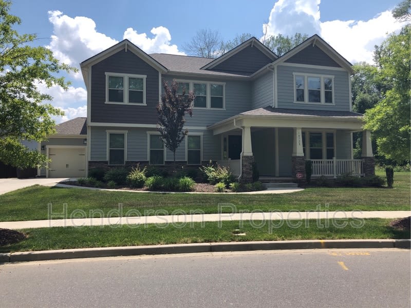10728 Vanguard Parkway – photo 1