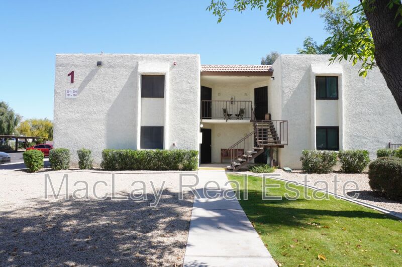 10444 N. 69th St. – photo 1