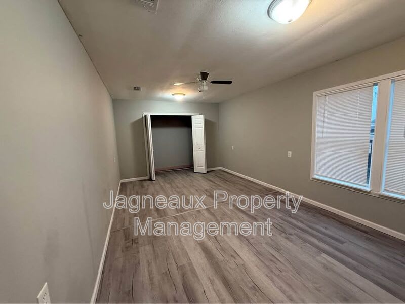 227 E Peach Ave – photo 4