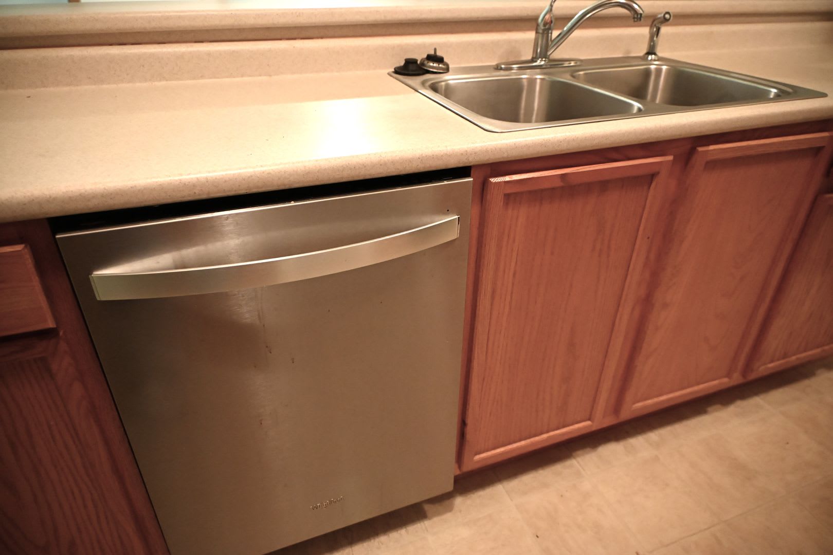 Spacious 3-Bedroom Ground-Floor Condo for rent in the Heart of Ankeny – photo 5