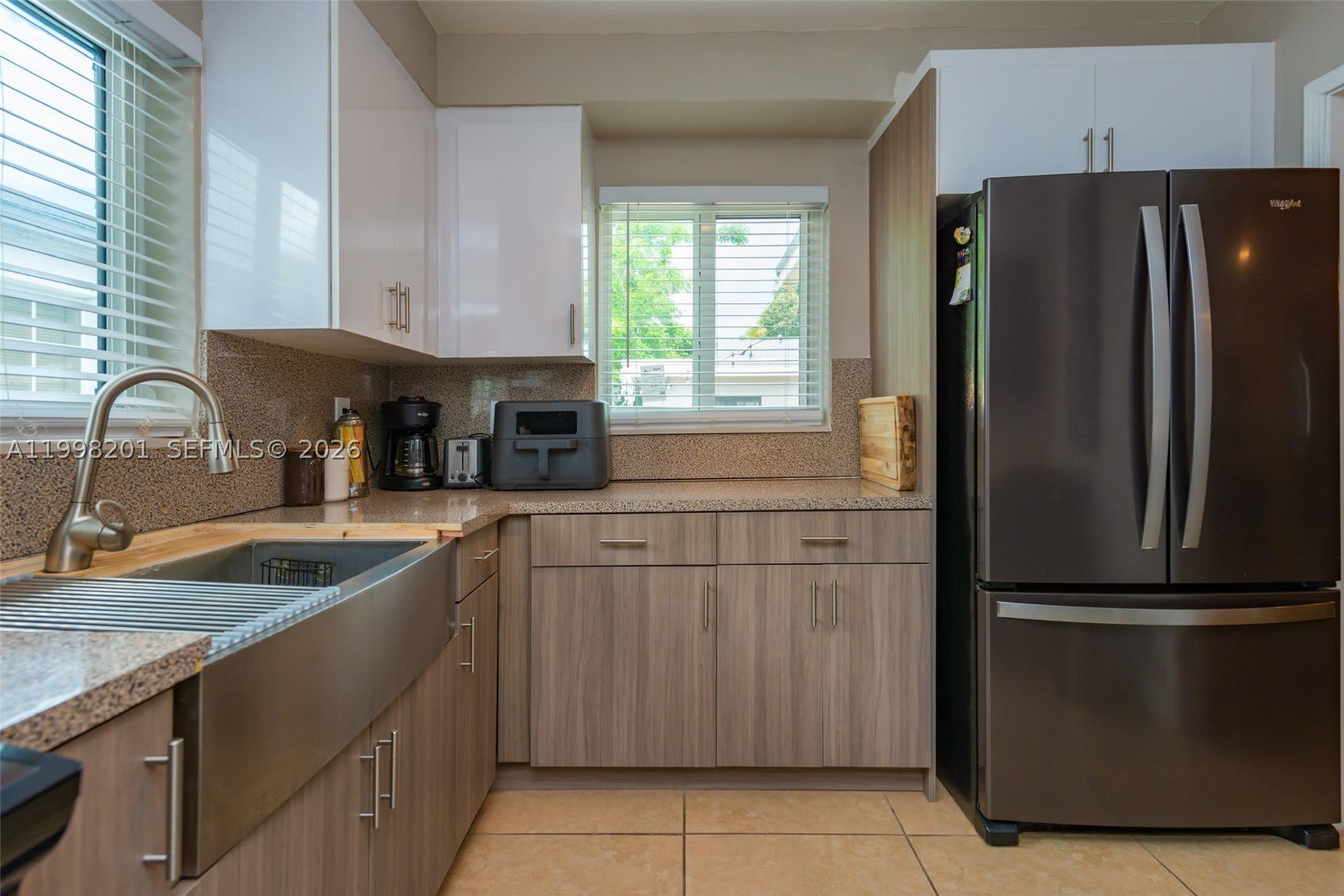 2925 Nw 11Th Ave – photo 5