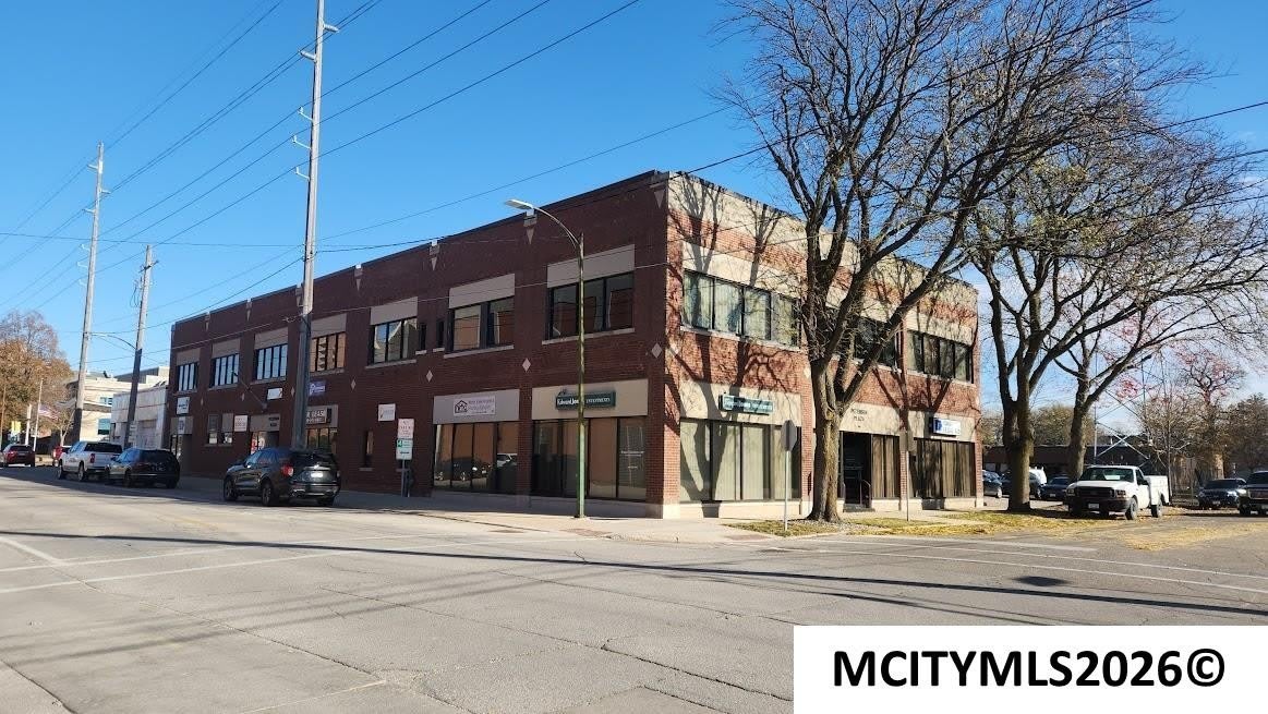 202 1st SE #115 – photo 1