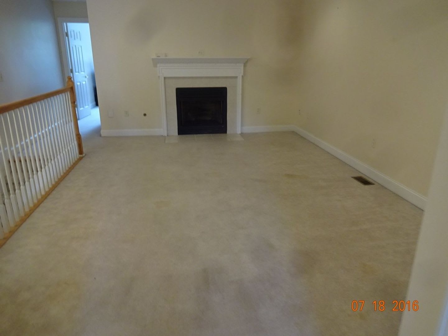4 bedroom 3 bath Townhouse – photo 4