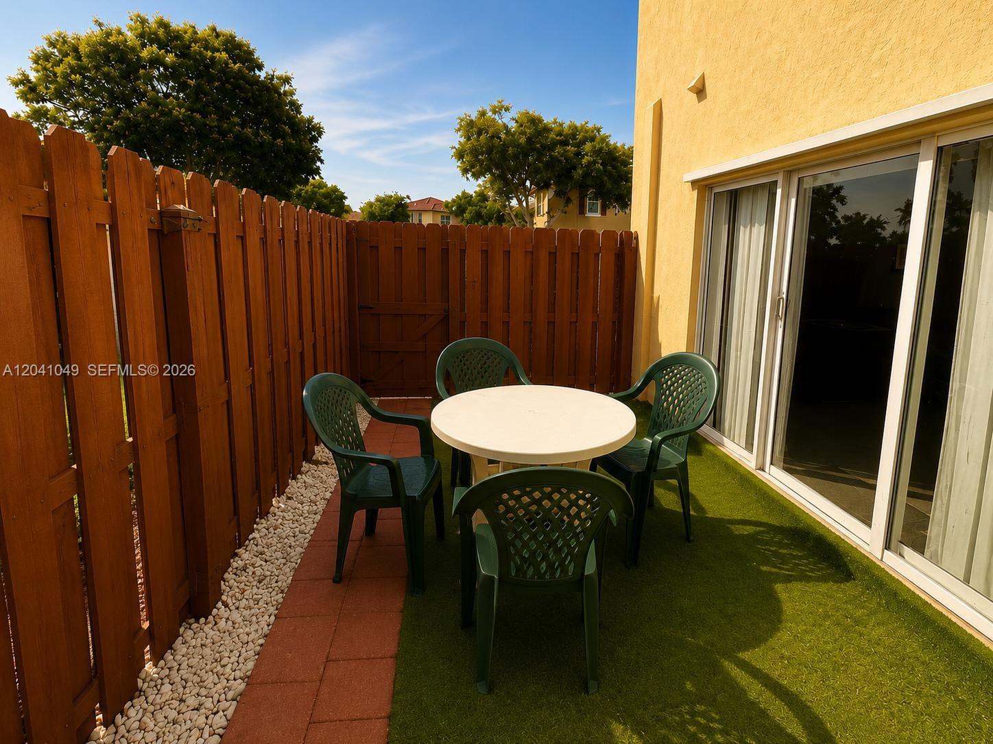 1398 Northeast 33Rd Avenue – photo 4