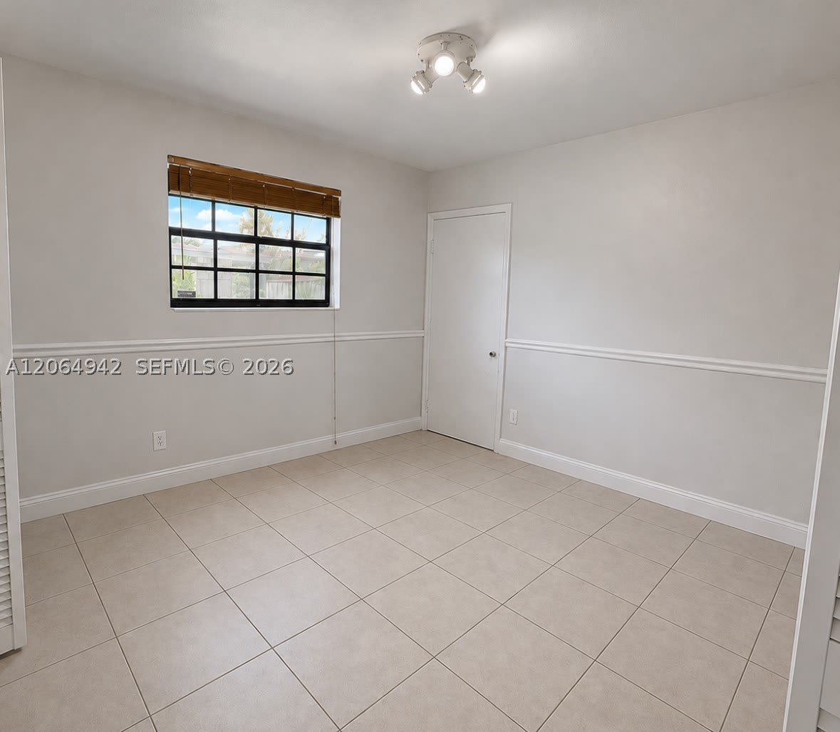 525 SW 78th Ct – photo 3