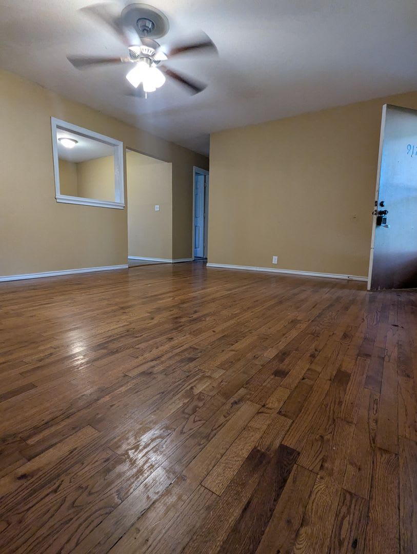 Quaint 3 2 On Large Shaded Lot In Azle Summer Movein Special – photo 4