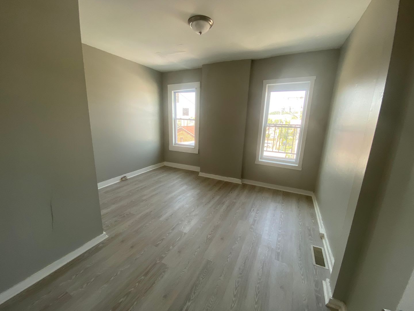 1432 N. Fulton – photo 2
